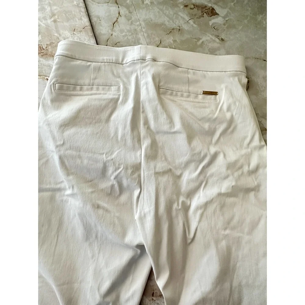 Michael Kors Seamed Pull‎ On Capri pants white Women Size 10